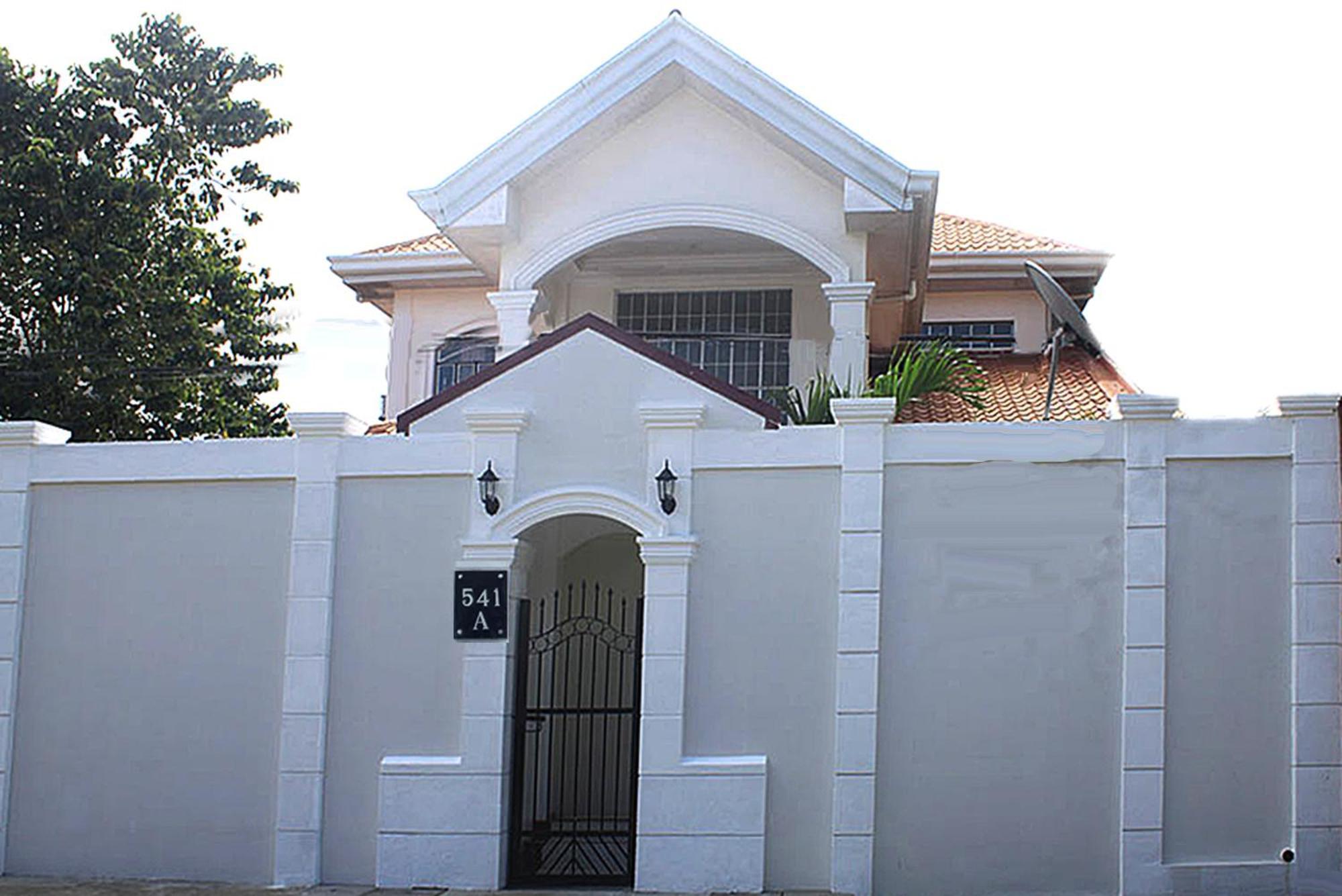 Leizel'S Bed & Breakfast Palompon Exterior photo
